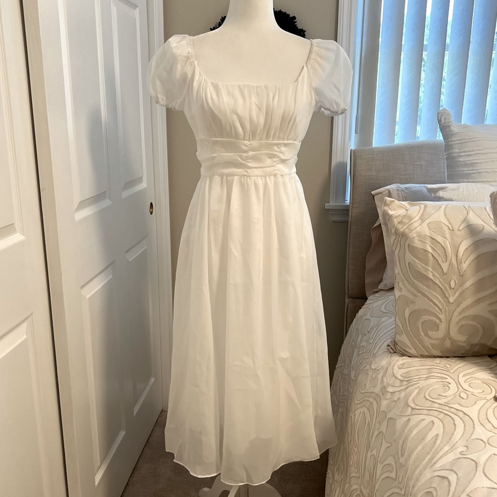 NWT White Milkmaid Puff Sleeve Cottage Dress